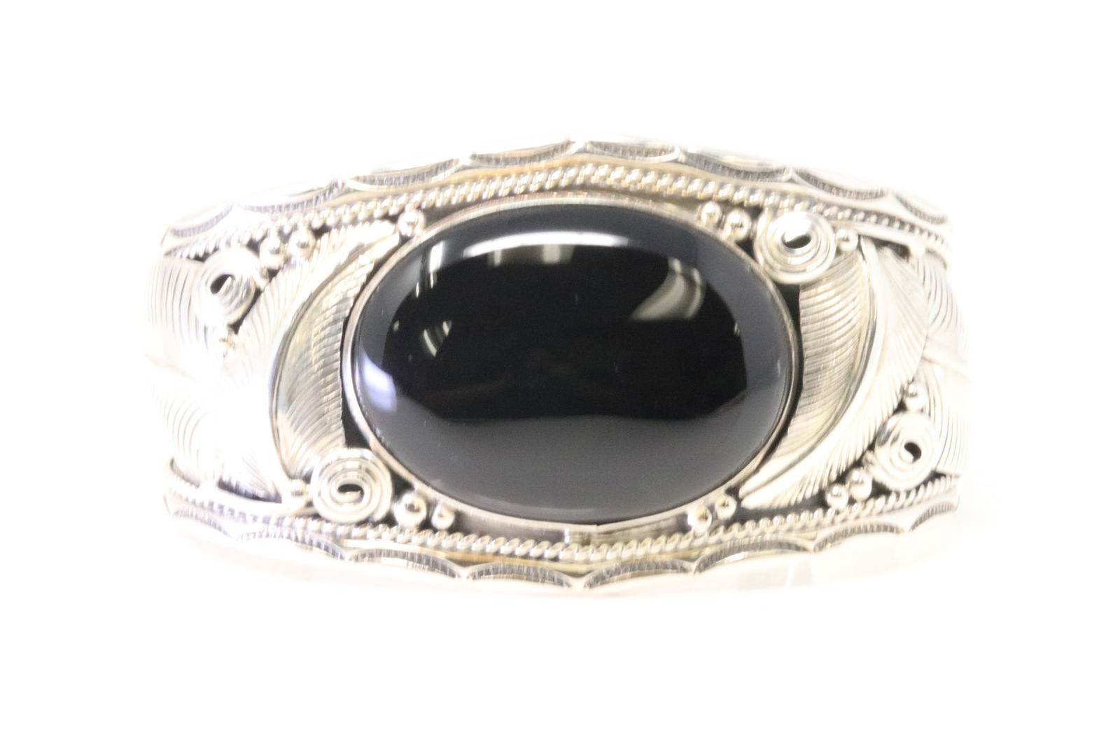 Native America Navajo Sterling Silver Black Onyx Bracelet Cuff By Darrell Morgan. (1 of 4)