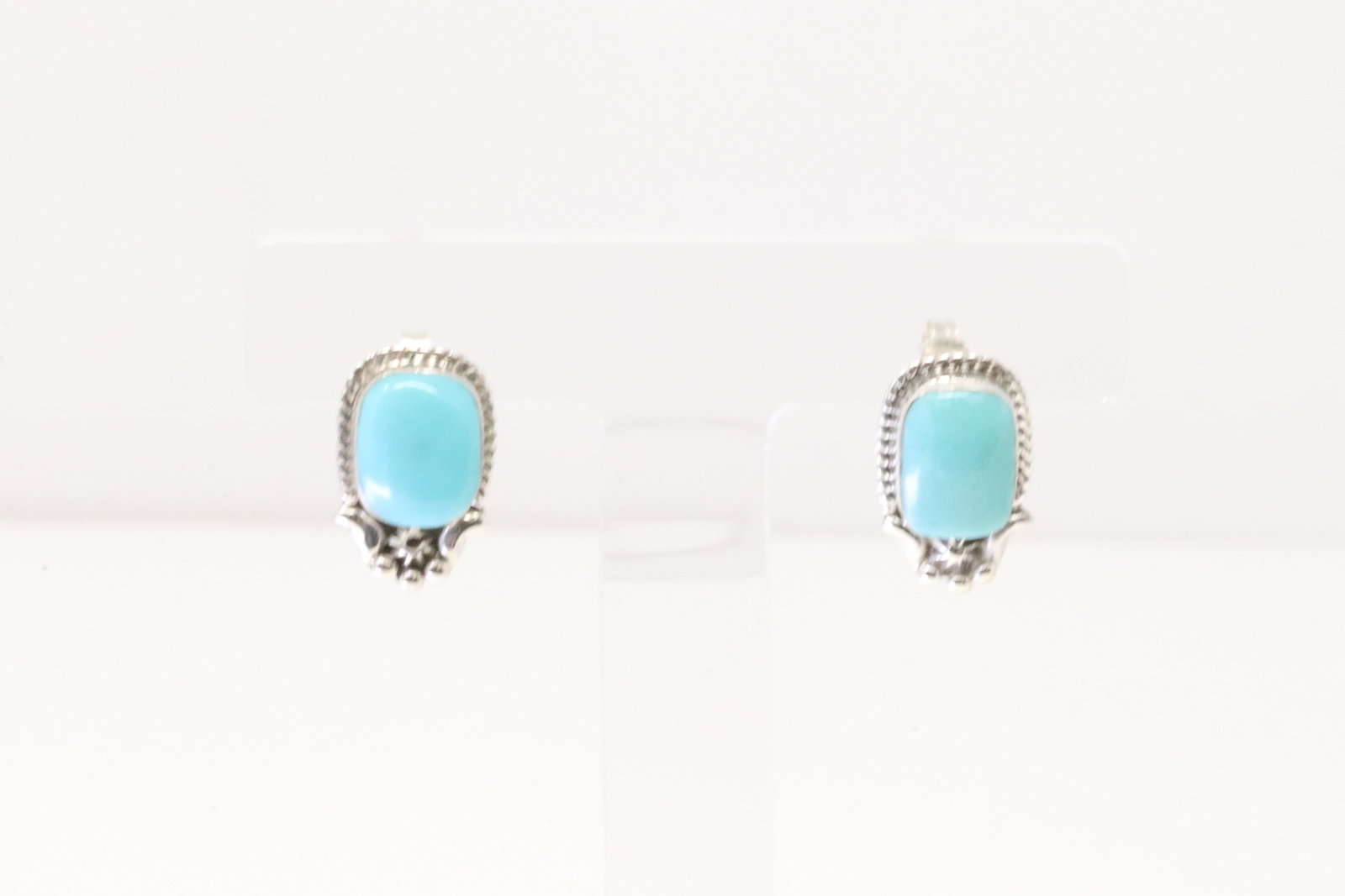 Native America Navajo Sterling Silver Turquoise Post Earring's By Etta Larry.: This is a Native America Navajo Sterling Silver Turquoise Post Earring's By Etta Larry.