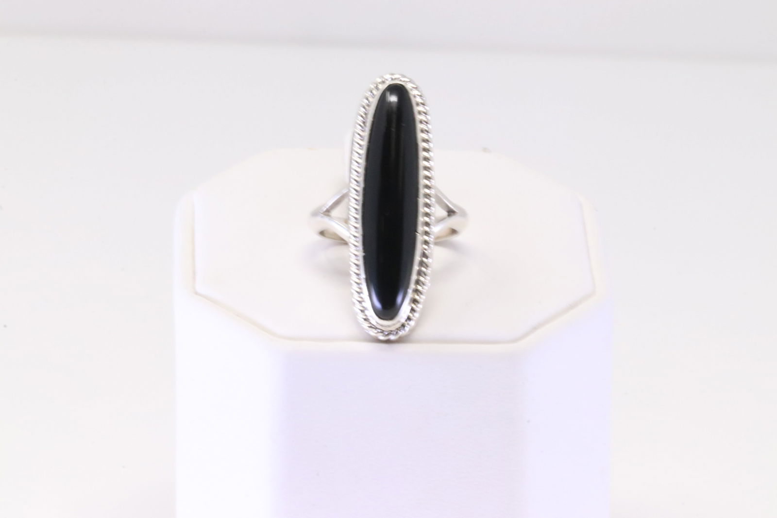 Native America Navajo Sterling Silver Black Onyx Ring By T.F. (1 of 4)