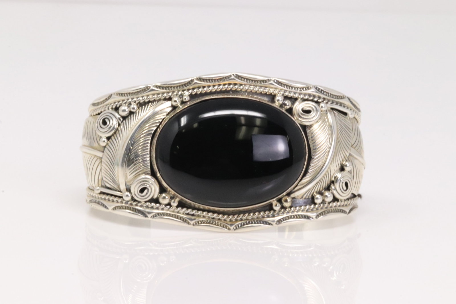 Native America Navajo Sterling Silver Black Onyx Bracelet Cuff By Davey Morgan. (1 of 4)