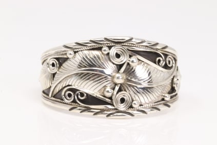 Native America Navajo Sterling Silver Solid Bracelet Leaf Cuff By Davey Morgan.