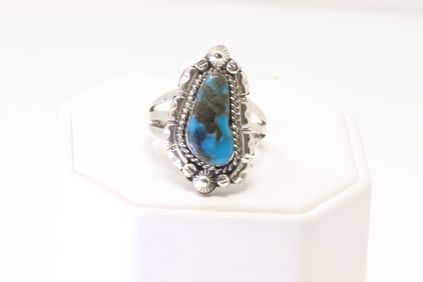 Native America Navajo Sterling Silver Turquoise Ring By Alice Saunders.