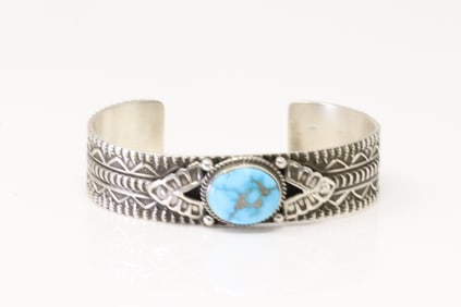 Native America Navajo Sterling Silver Kingman Turquoise Bracelet By Darrell Cadman.
