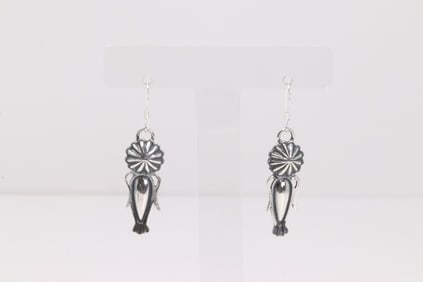 Native America Navajo Sterling Silver Dangling Earring's By Freida Martinez.