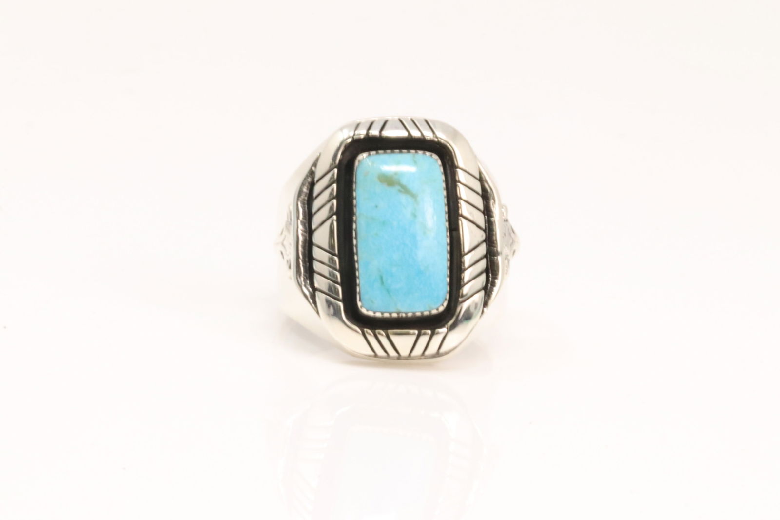 Native America Navajo Sterling Silver Turquoise Ring By David Lopez.