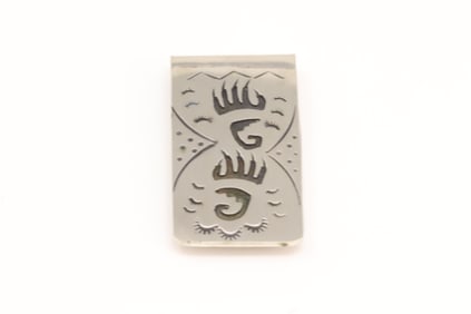 Native America Navajo Sterling Silver Bear Paw Money Clip. The Deisgn is Made From Sterling Silver.