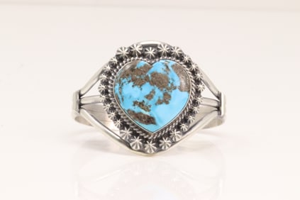 Native America Navajo Sterling Silver Kingman Turquoise Heart Bracelet Cuff By Ray Delgarito.