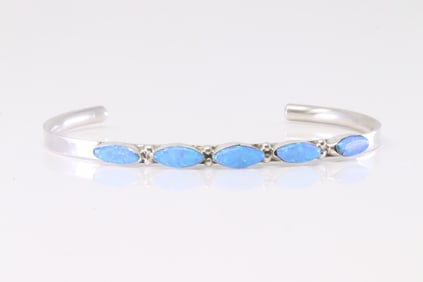 Native America Navajo Sterling Silver Synthetic Blue Opal Bracelet.
