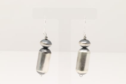 Native America Navajo Sterling Silver Pearl Beaded Dangling Earring's By Tysha Aparicio.