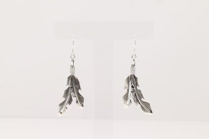 Native America Navajo Sterling Silver Feather Dangling Earring's By Louise Joe.