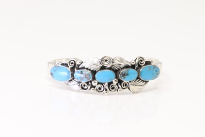 Native America Navajo Sterling Silver Turquoise Bracelet Cuff.