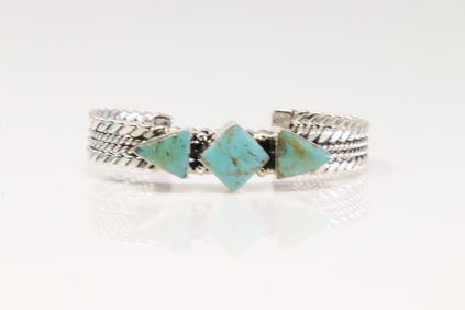 Native America Navajo Sterling Silver Turquoise Bracelet By Mike Smith.
