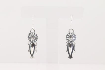 Native America Navajo Sterling Silver Dangling Earring's By Freida Martinez.