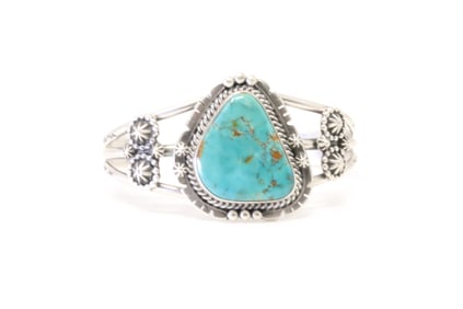 Native America Navajo Sterling Silver Turquoise Bracelet Cuff By Lorraine Yazzie.