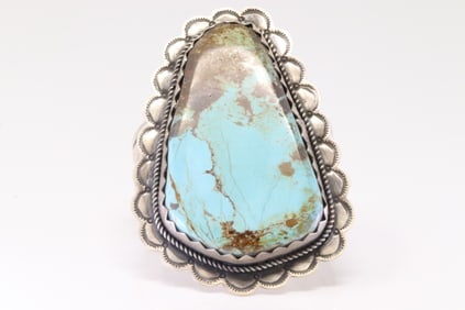 Native America Navajo Sterling Silver Numero 8 Turquoise Bracelet By Danny Hinio.