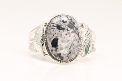 Native America Navajo Sterling Silver White Buffalo Bracelet Cuff By Samson Etcitty.