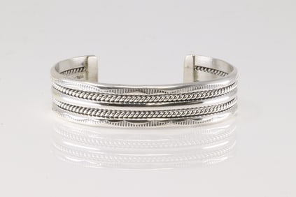 Native America Navajo Sterling Silver Solid Bracelet Cuff By Elaine Tahe.