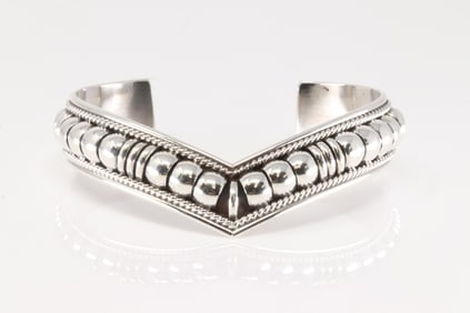 Native America Navajo Sterling Silver Solid Bracelet Cuff By Thomas Charley.
