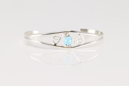 Native America Navajo Sterling Silver Turquoise Baby Bracelet.