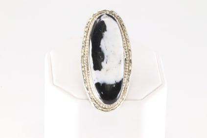 Native America Navajo Sterling Silver Synthetic White Buffalo Ring By Y.F.