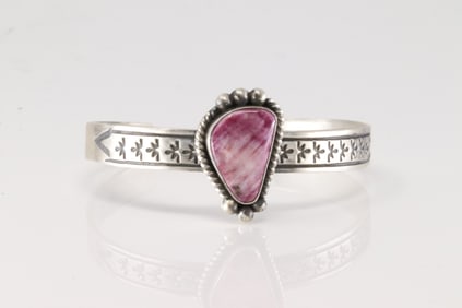 Native American Navajo Sterling Silver Purple Spiny Oyster Bracelet Cuff By Rick Enriquez.