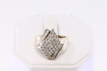 Diamond Ring 10Kt.