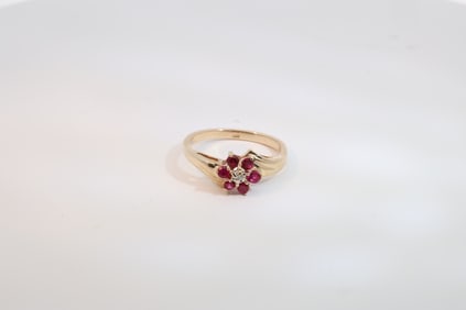 Ruby & Diamond  Yellow Gold 14Kt Flower Ring.