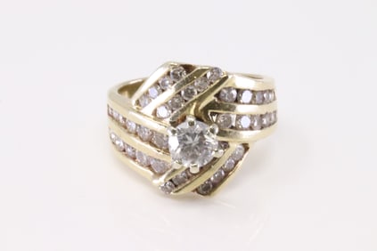 14Kt Yellow Gold Diamond Ring.