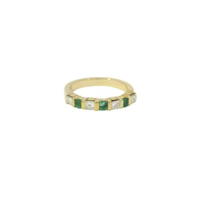 18KT Gold Emerald Diamond Ring