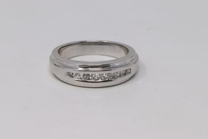 14Kt Men's Diamond Band Ring