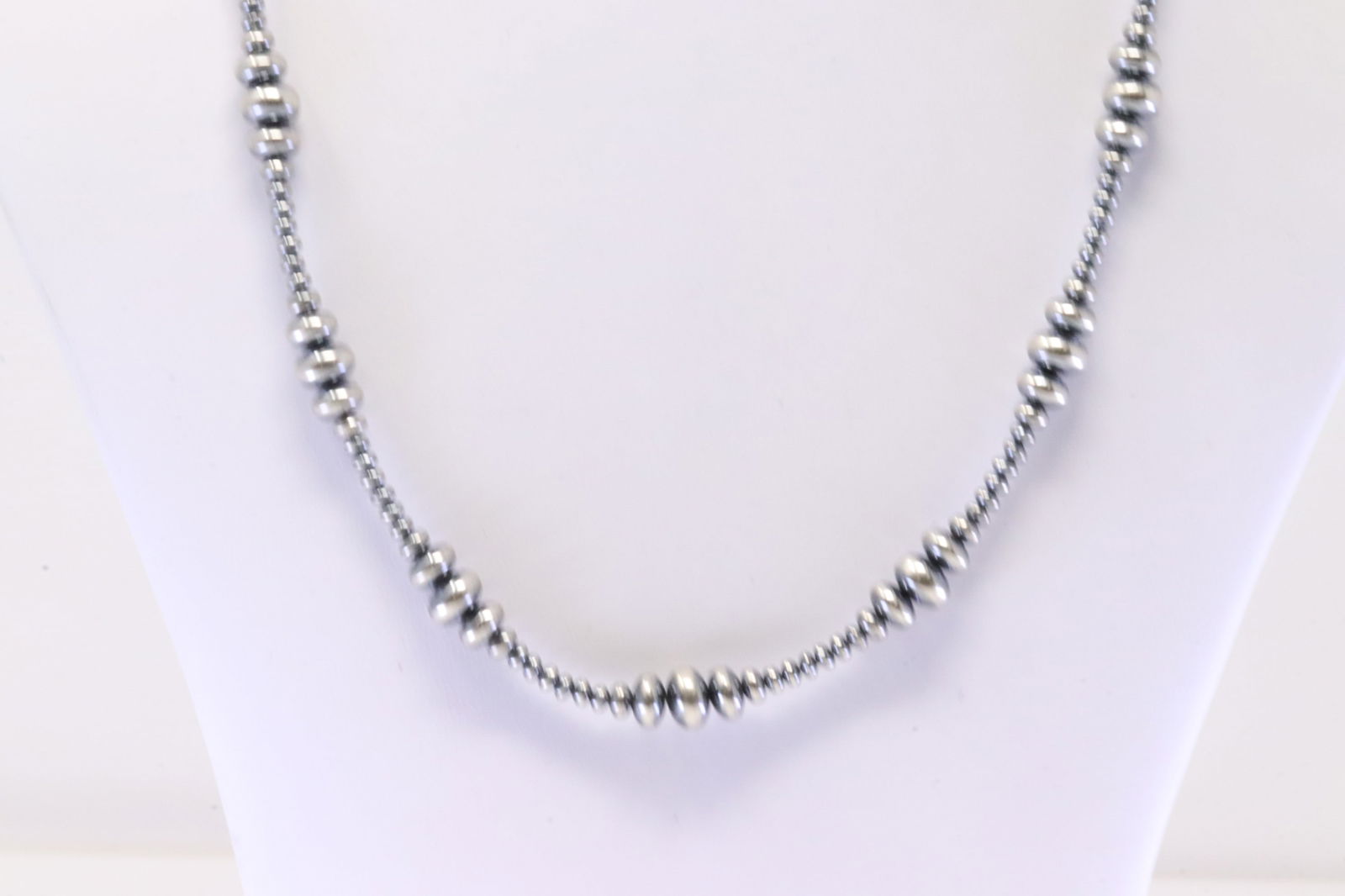 Native America Navajo Sterling Silver Pearl Beaded Necklace.: This is a Native America Navajo Sterling Silver Pearl Beaded Necklace. Necklace length: 22.00"