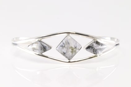 Native America Navajo Sterling Silver White Buffalo Bracelet Cuff By Helen Barbone.