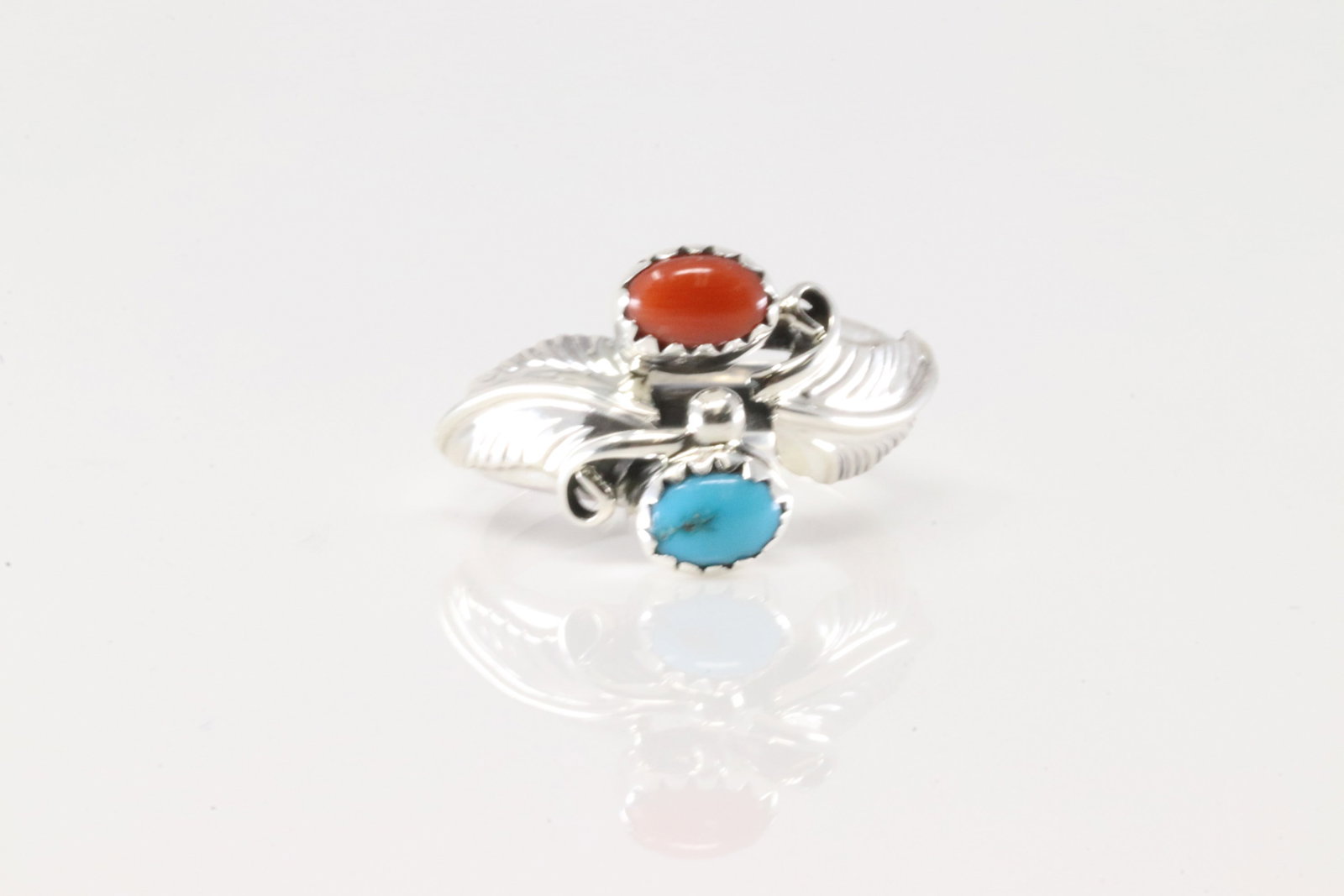 Native America Navajo Sterling Silver Coral & Turquoise Ring By Harry B.Yazzie.: This is a Native America Navajo Sterling Silver Coral & Turquoise Ring By Harry B.Yazzie. 6.25.
