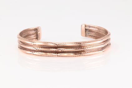 Native America Navajo Copper Bracelet Cuff By Elaine Tahe.