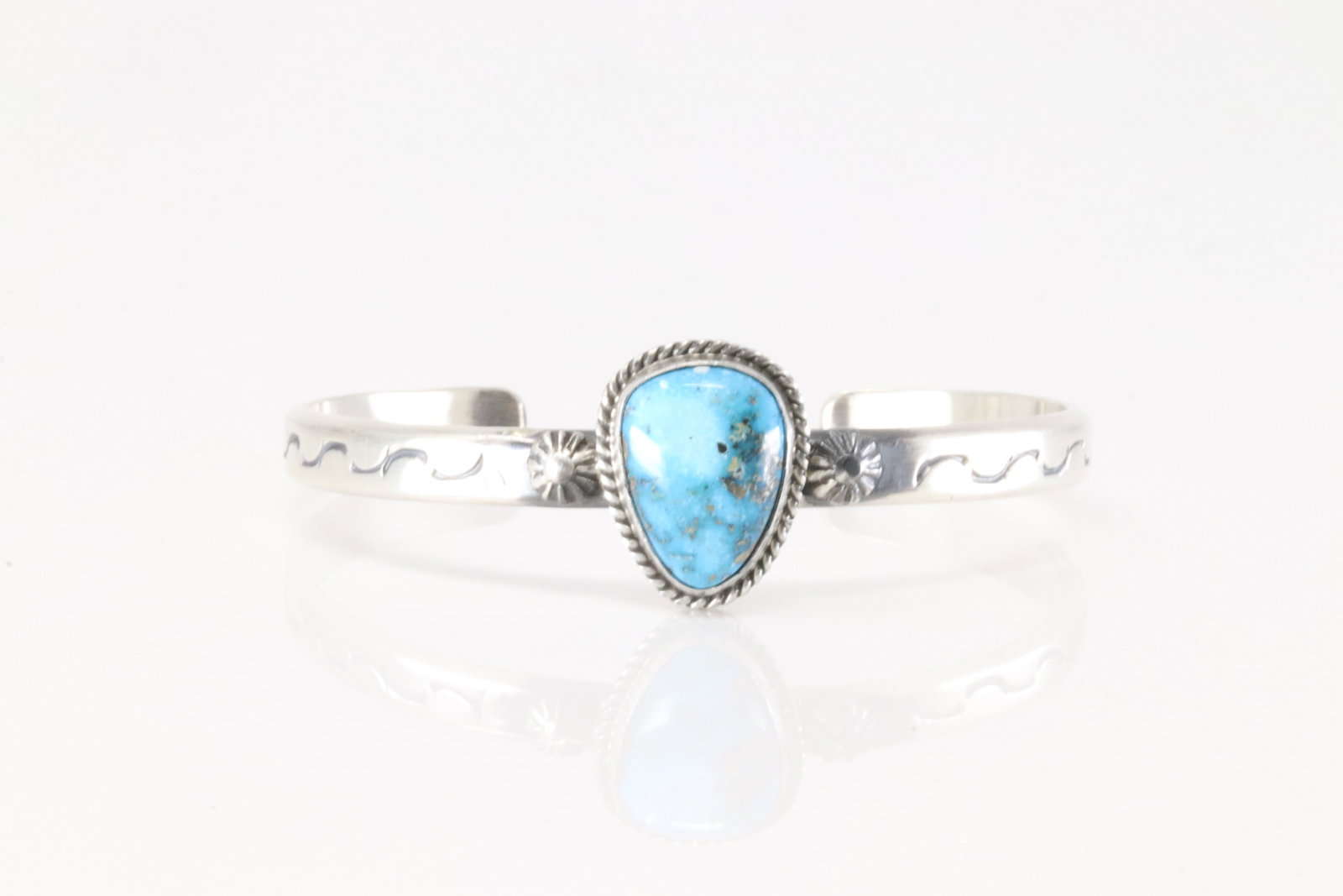 Native America Navajo Sterling Silver Turquoise Bracelet Cuff By Samuel Yellowhair.: This is a Native America Navajo Sterling Silver Turquoise Bracelet Cuff By Samuel Yellowhair.