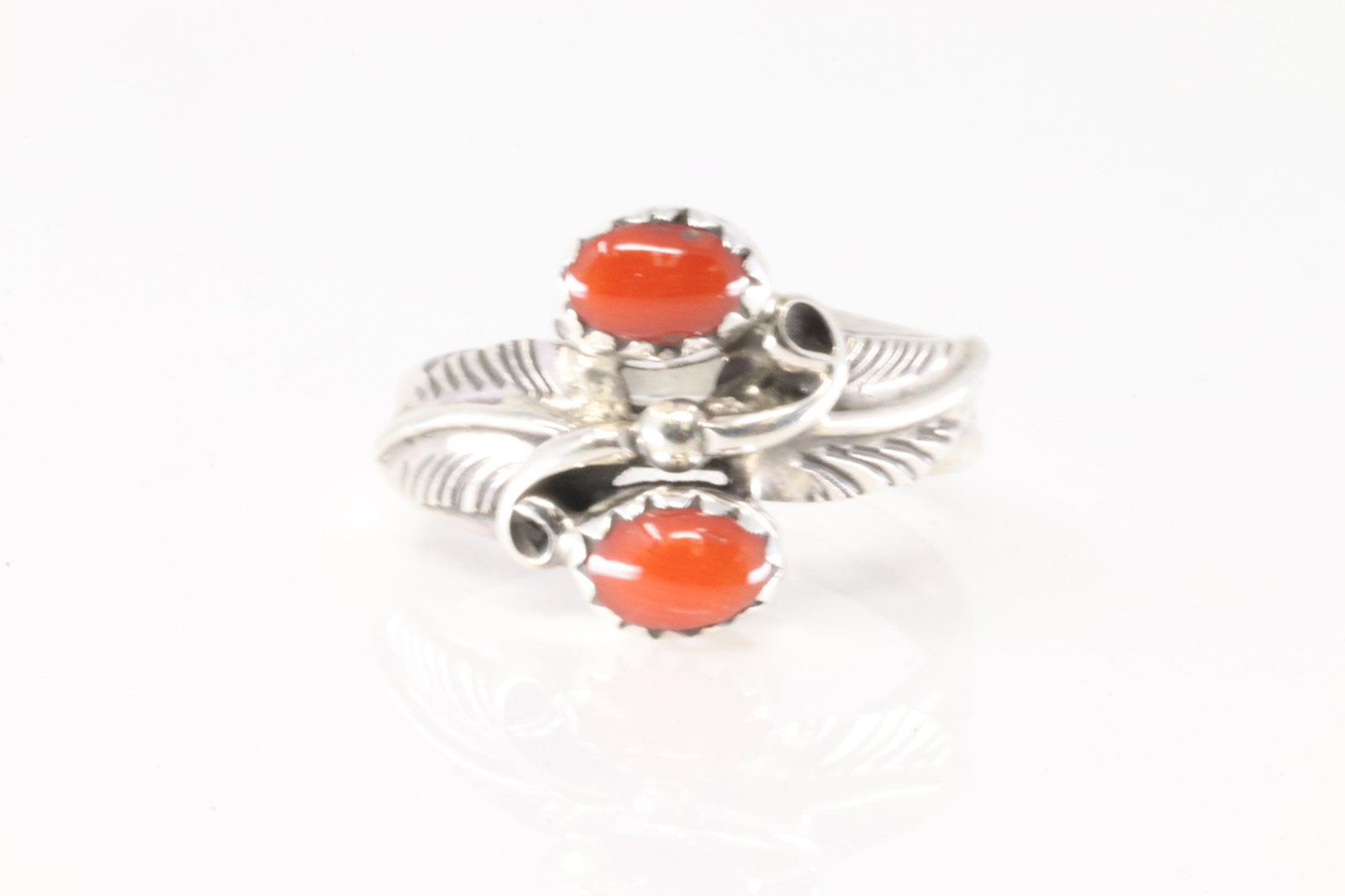Native America Navajo Sterling Silver Coral Ring By Harry B.Yazzie.: This is a Native America Navajo Sterling Silver Coral Ring By Harry B.Yazzie. Ring size: 7.00.