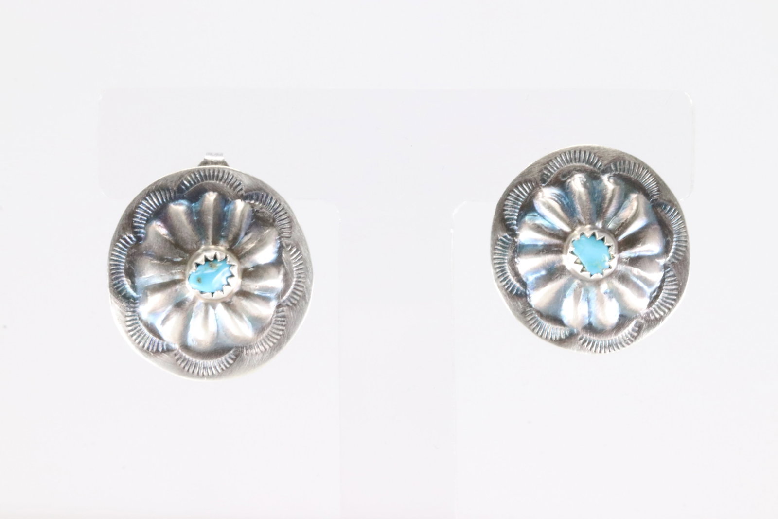 Native America Navajo Sterling Silver Turquoise Conch Post Earring's By Joan Ryan Begay.: This is a Native America Navajo Sterling Silver Turquoise Conch Post Earring's By Joan Ryan Begay.
