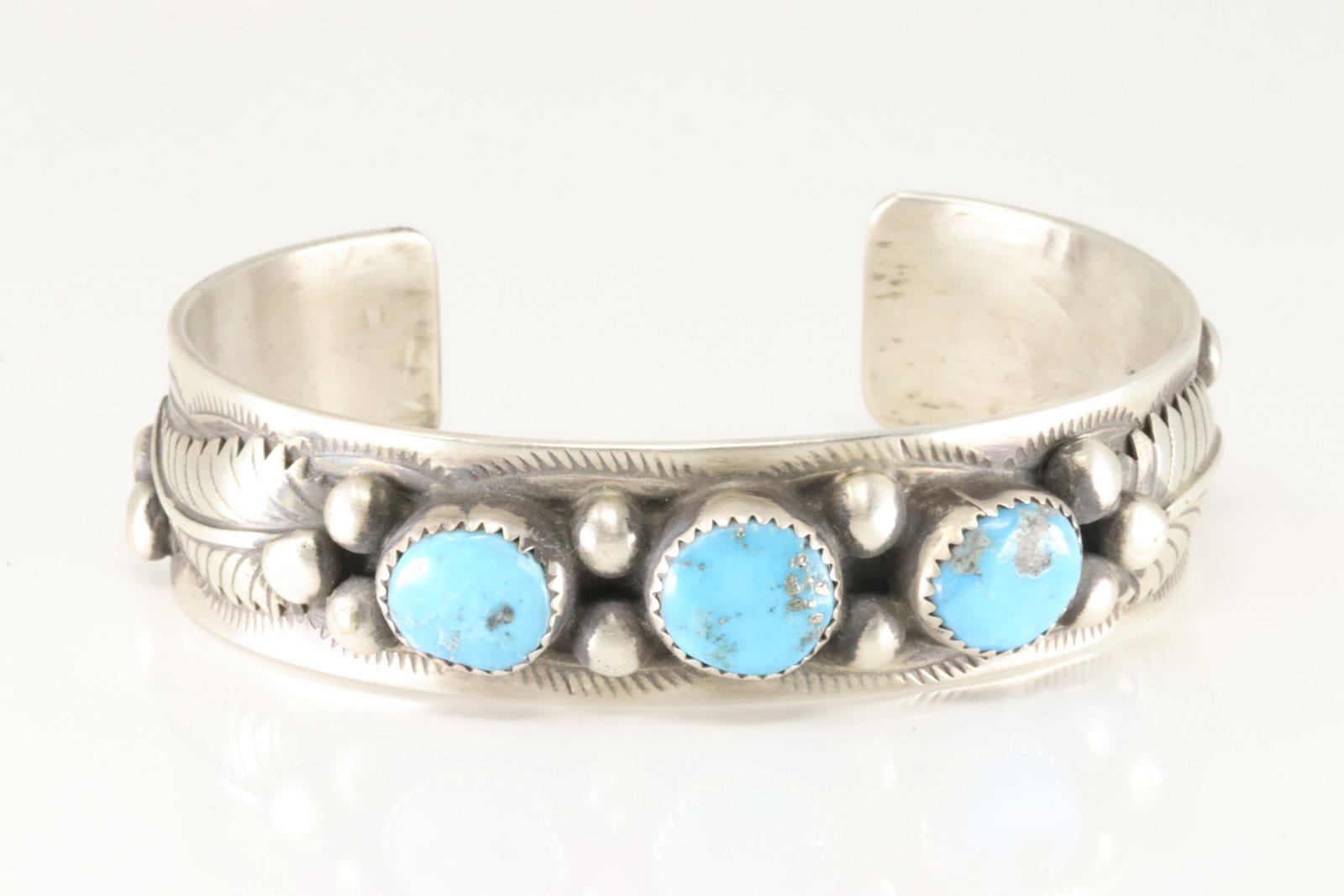 Native America Navajo Sterling Silver Turquoise Bracelet Cuff By Welbert Meyers.: This is a Native America Navajo Sterling Silver Turquoise Bracelet Cuff By Welbert Meyers.