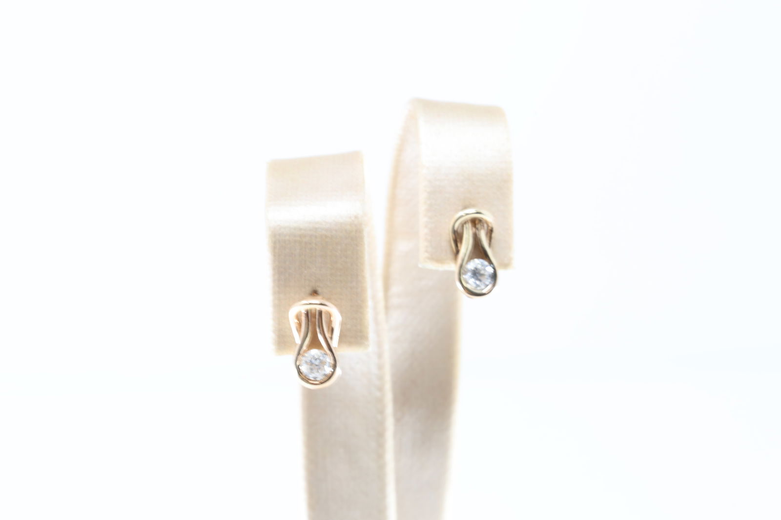 Diamond Stud Earring 14Kt. (1 of 3)
