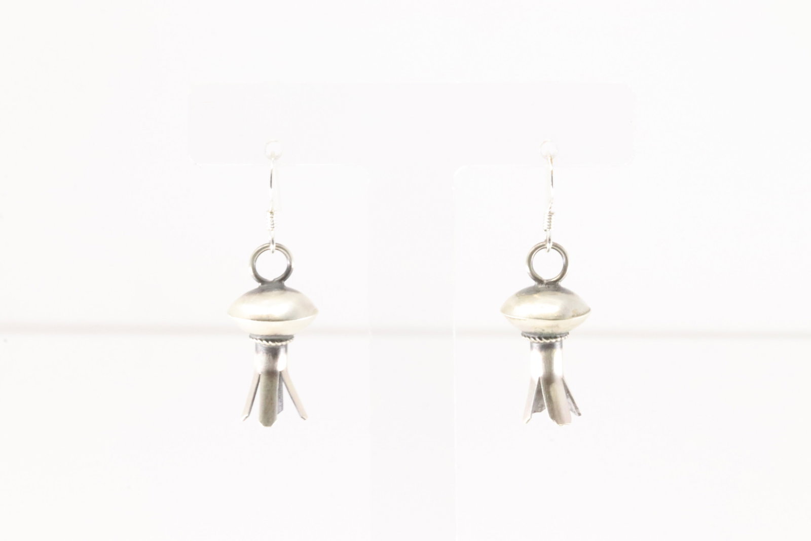 Native America Navajo Sterling Silver Blossom Dangling Earring's By Monica Smith.: This is a Native America Navajo Sterling Silver Blossom Dangling Earring's By Monica Smith.
