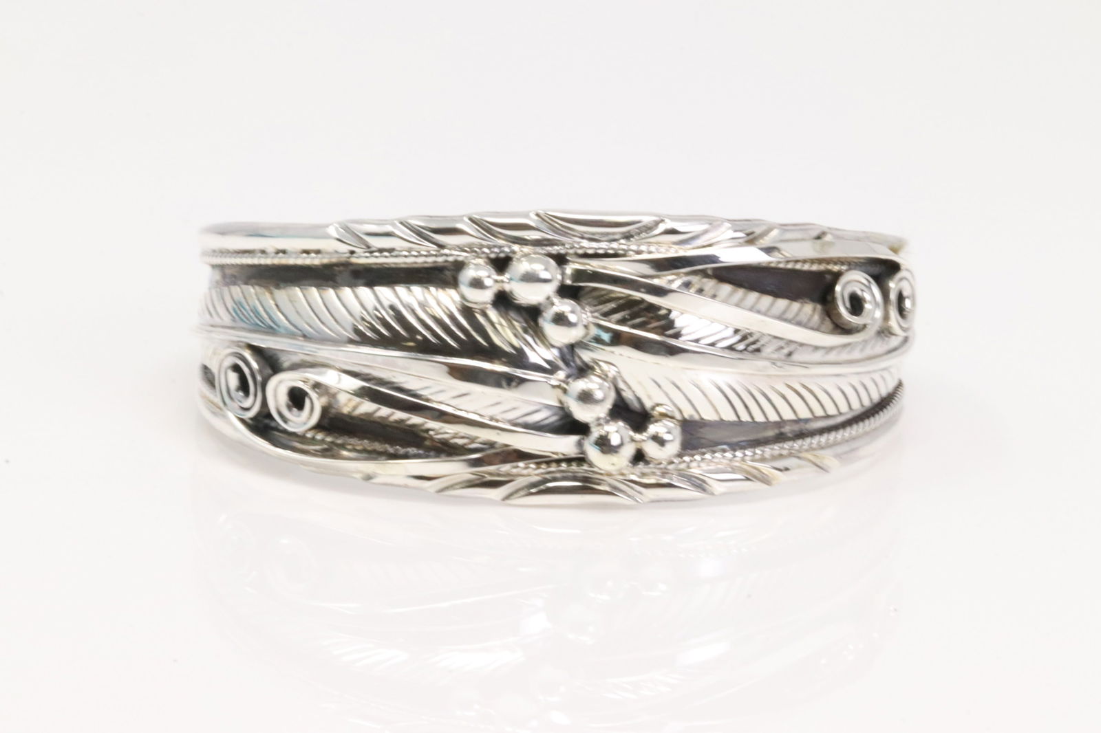Native America Navajo Sterling Silver Design Bracelet Cuff By Davey Morgan. (1 of 4)