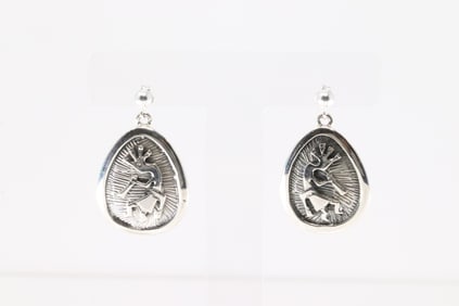 Native America Navajo Sterling Silver Kokopelli Post / Dangling Earring's.