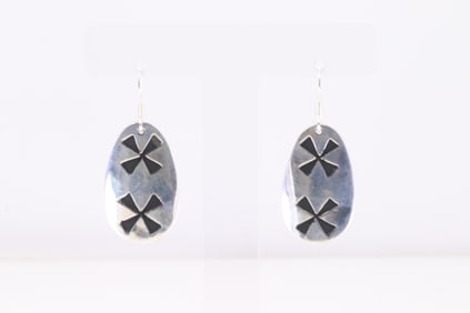 Native America Navajo Sterling Silver Dangling Earring's By T&R Singer.