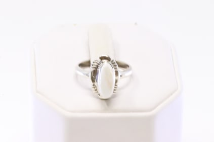 Native America Navajo Sterling Silver White Stone Ring By J.F.