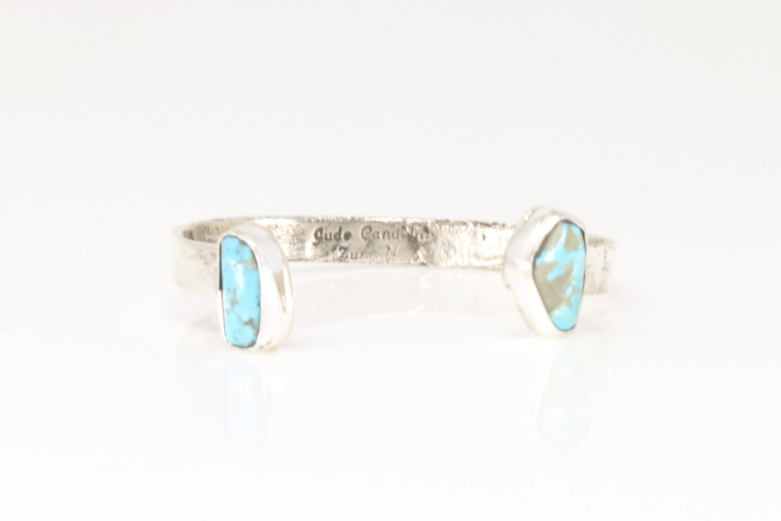 Native America Zuni Sterling Silver Turquoise Bracelet Cuff By Jude Candelaria.: This is a Native America Zuni Sterling Silver Turquoise Bracelet Cuff By Jude Candelaria.