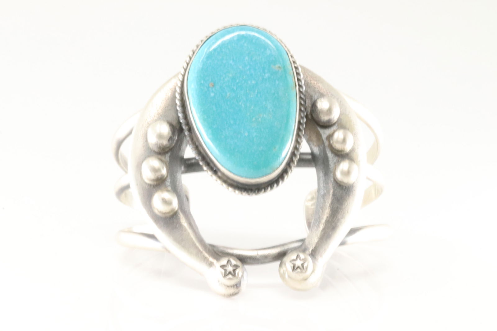 Native America Navajo Sterling Silver Kingman Turquoise Naja Bracelet Cuff By Chimney Butte. (1 of 5)