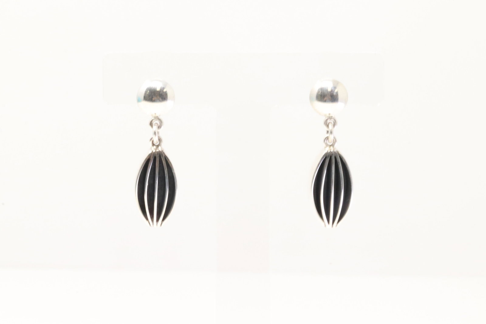 Native America Navajo Sterling Silver Post / Dangling Earring's By James Bahe.: This is a Native America Navajo Sterling Silver Post / Dangling Earring's By James Bahe.