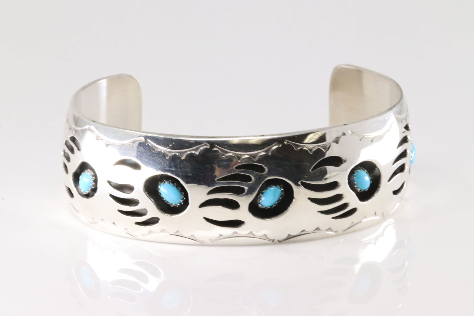 Native America Navajo Sterling Silver Bear Paw Turquoise Bracelet Cuff By Pearlene Spencer Talley. (1 of 4)