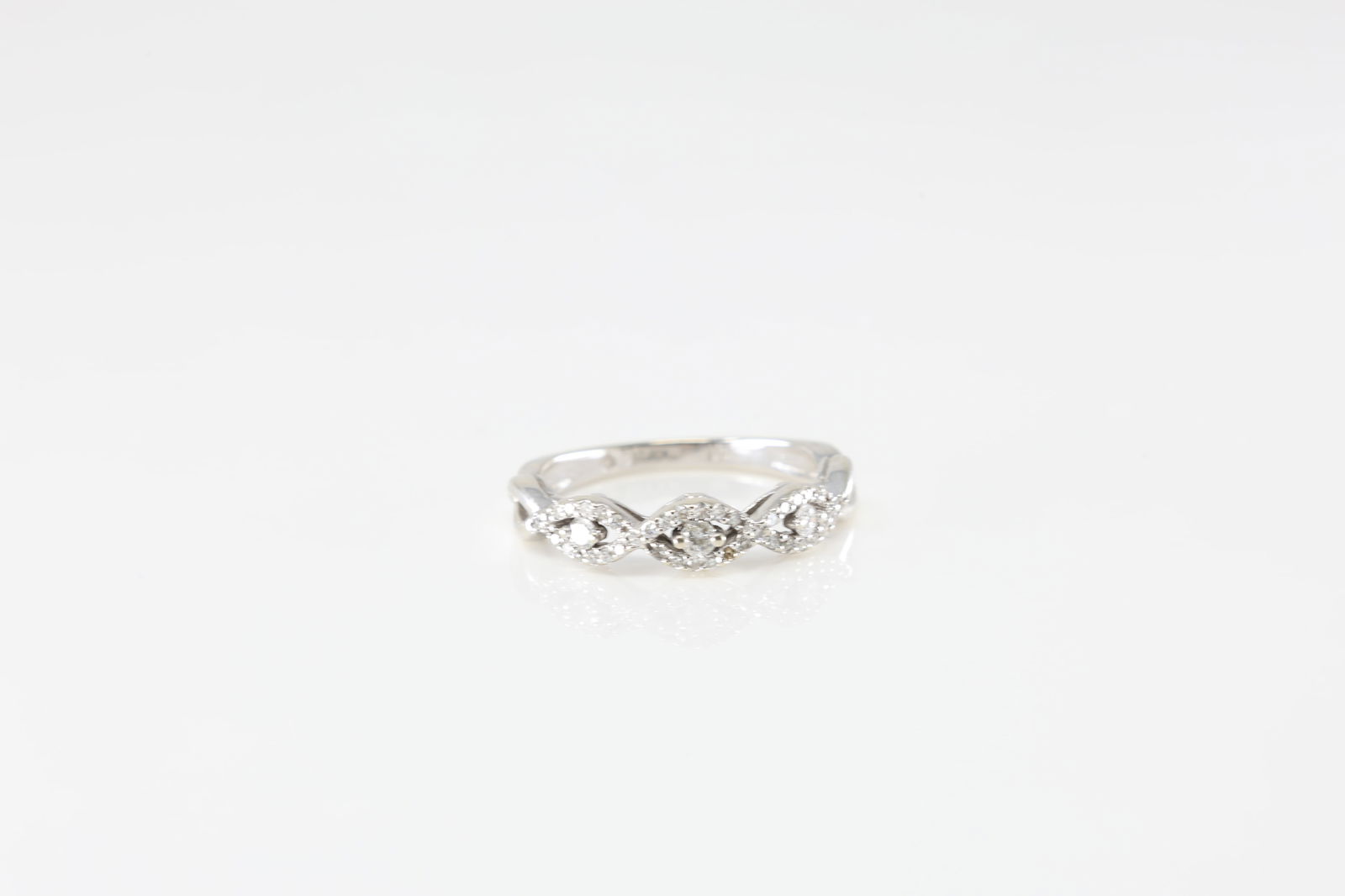 Diamond Ring 14Kt. (1 of 4)