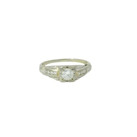 18KT Art Deco Diamond Ring